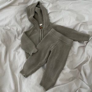 Unworn Goumi Knit set 12-18months